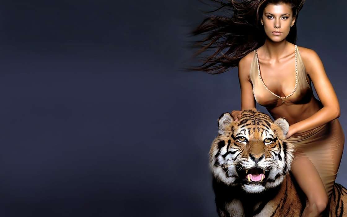 Girls,People,Tigers,Animals